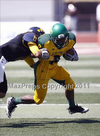 Thumbnail 2 in Taft vs. Friendship Collegiate  (Skyline Chili Crosstown Showdown) photogallery.