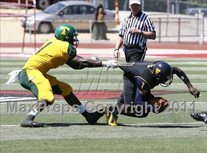 Thumbnail 2 in Taft vs. Friendship Collegiate  (Skyline Chili Crosstown Showdown) photogallery.