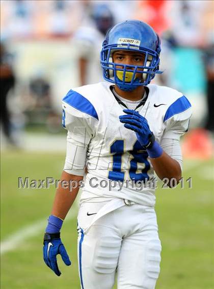Thumbnail 2 in Crenshaw vs. Carson (CIF LA Section City D1 Final) photogallery.