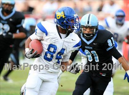 Thumbnail 1 in Crenshaw vs. Carson (CIF LA Section City D1 Final) photogallery.