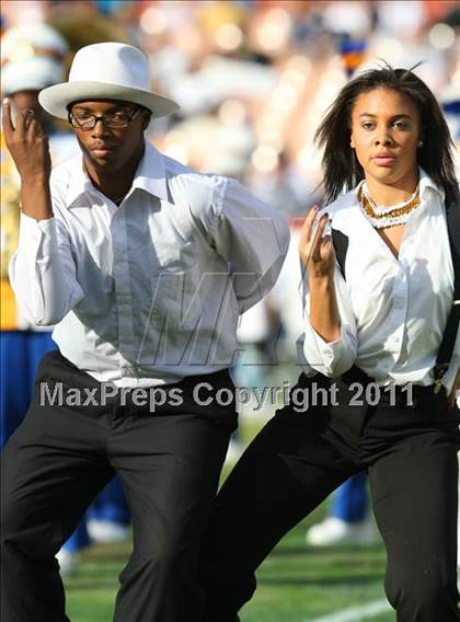 Thumbnail 1 in Crenshaw vs. Carson (CIF LA Section City D1 Final) photogallery.
