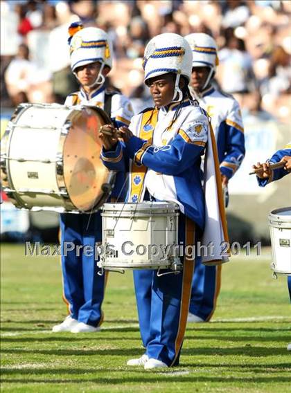 Thumbnail 2 in Crenshaw vs. Carson (CIF LA Section City D1 Final) photogallery.