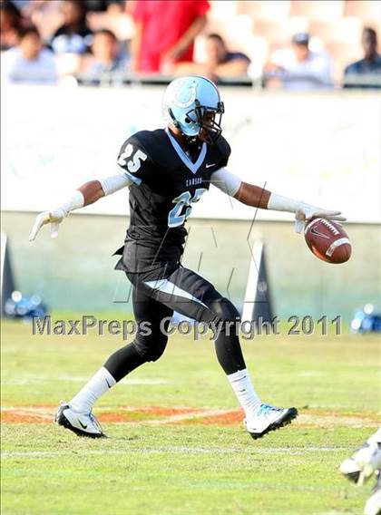 Thumbnail 2 in Crenshaw vs. Carson (CIF LA Section City D1 Final) photogallery.