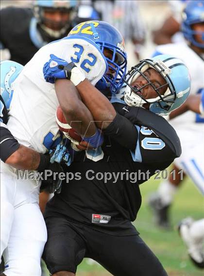 Thumbnail 2 in Crenshaw vs. Carson (CIF LA Section City D1 Final) photogallery.