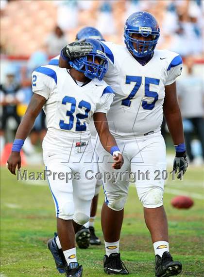 Thumbnail 2 in Crenshaw vs. Carson (CIF LA Section City D1 Final) photogallery.