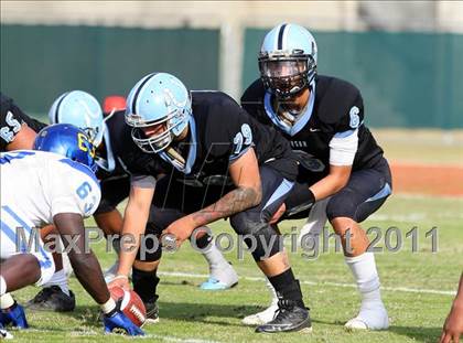 Thumbnail 1 in Crenshaw vs. Carson (CIF LA Section City D1 Final) photogallery.