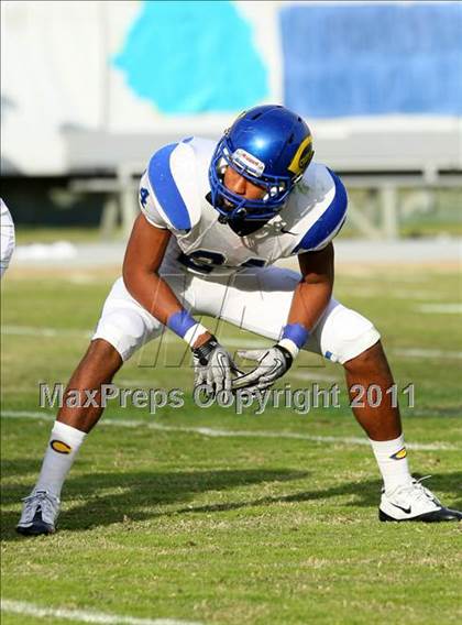 Thumbnail 3 in Crenshaw vs. Carson (CIF LA Section City D1 Final) photogallery.
