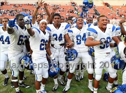 Thumbnail 3 in Crenshaw vs. Carson (CIF LA Section City D1 Final) photogallery.