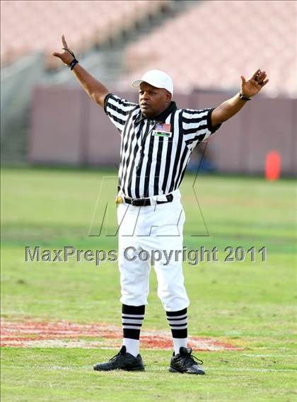 Thumbnail 2 in Crenshaw vs. Carson (CIF LA Section City D1 Final) photogallery.