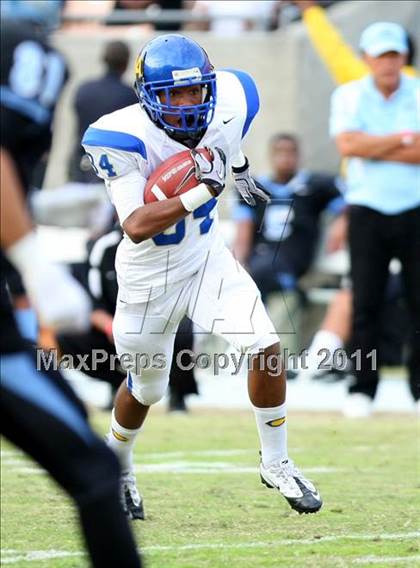 Thumbnail 3 in Crenshaw vs. Carson (CIF LA Section City D1 Final) photogallery.