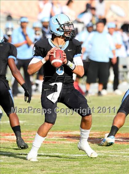 Thumbnail 2 in Crenshaw vs. Carson (CIF LA Section City D1 Final) photogallery.