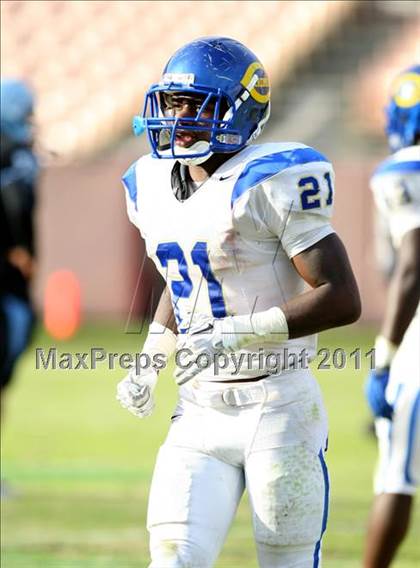 Thumbnail 2 in Crenshaw vs. Carson (CIF LA Section City D1 Final) photogallery.