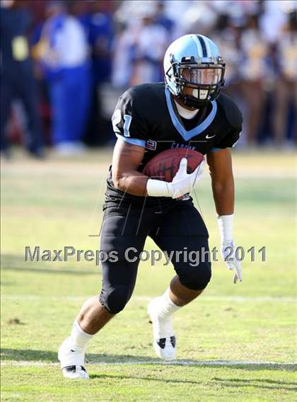 Thumbnail 1 in Crenshaw vs. Carson (CIF LA Section City D1 Final) photogallery.