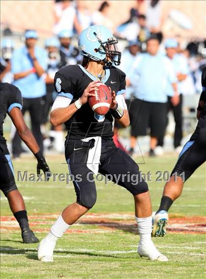 Thumbnail 3 in Crenshaw vs. Carson (CIF LA Section City D1 Final) photogallery.