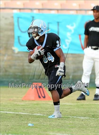 Thumbnail 3 in Crenshaw vs. Carson (CIF LA Section City D1 Final) photogallery.