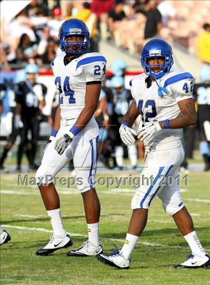 Thumbnail 3 in Crenshaw vs. Carson (CIF LA Section City D1 Final) photogallery.
