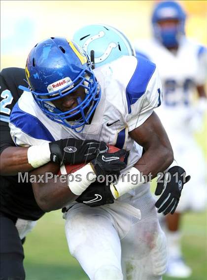 Thumbnail 1 in Crenshaw vs. Carson (CIF LA Section City D1 Final) photogallery.