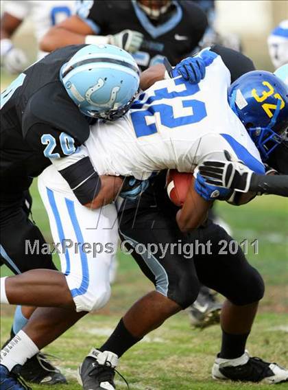 Thumbnail 3 in Crenshaw vs. Carson (CIF LA Section City D1 Final) photogallery.