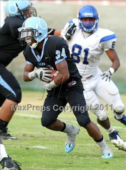 Thumbnail 1 in Crenshaw vs. Carson (CIF LA Section City D1 Final) photogallery.