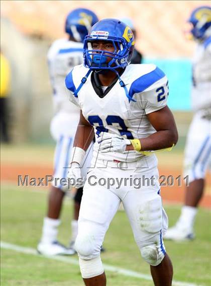 Thumbnail 3 in Crenshaw vs. Carson (CIF LA Section City D1 Final) photogallery.