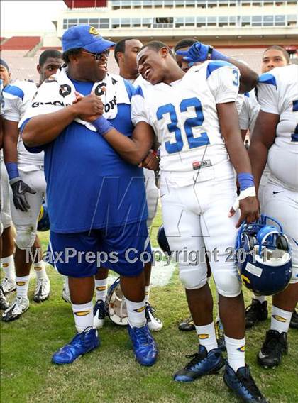 Thumbnail 1 in Crenshaw vs. Carson (CIF LA Section City D1 Final) photogallery.