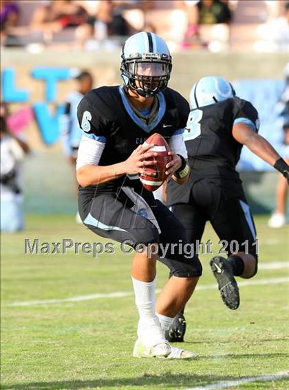 Thumbnail 3 in Crenshaw vs. Carson (CIF LA Section City D1 Final) photogallery.