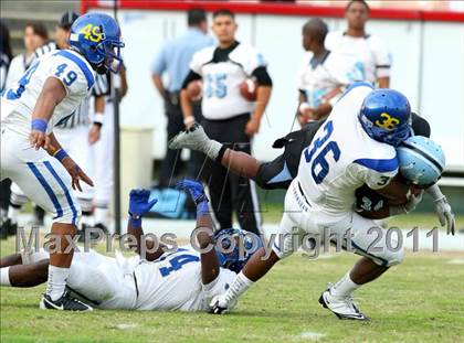 Thumbnail 3 in Crenshaw vs. Carson (CIF LA Section City D1 Final) photogallery.