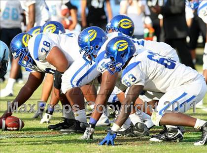 Thumbnail 1 in Crenshaw vs. Carson (CIF LA Section City D1 Final) photogallery.