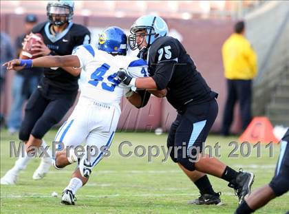 Thumbnail 2 in Crenshaw vs. Carson (CIF LA Section City D1 Final) photogallery.