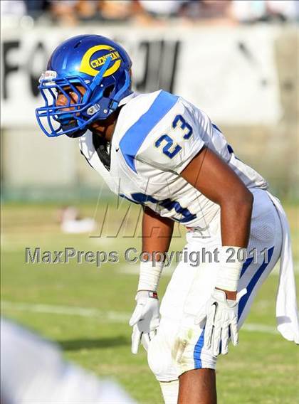 Thumbnail 2 in Crenshaw vs. Carson (CIF LA Section City D1 Final) photogallery.