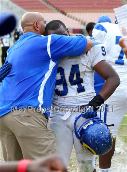 Thumbnail 1 in Crenshaw vs. Carson (CIF LA Section City D1 Final) photogallery.