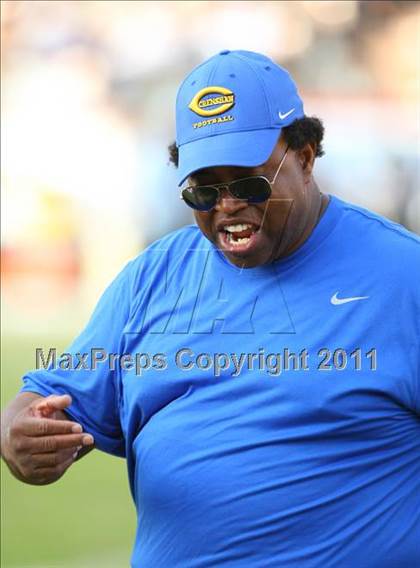 Thumbnail 3 in Crenshaw vs. Carson (CIF LA Section City D1 Final) photogallery.