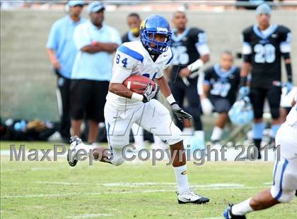 Thumbnail 2 in Crenshaw vs. Carson (CIF LA Section City D1 Final) photogallery.