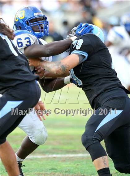 Thumbnail 1 in Crenshaw vs. Carson (CIF LA Section City D1 Final) photogallery.
