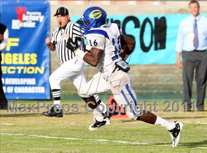 Thumbnail 2 in Crenshaw vs. Carson (CIF LA Section City D1 Final) photogallery.