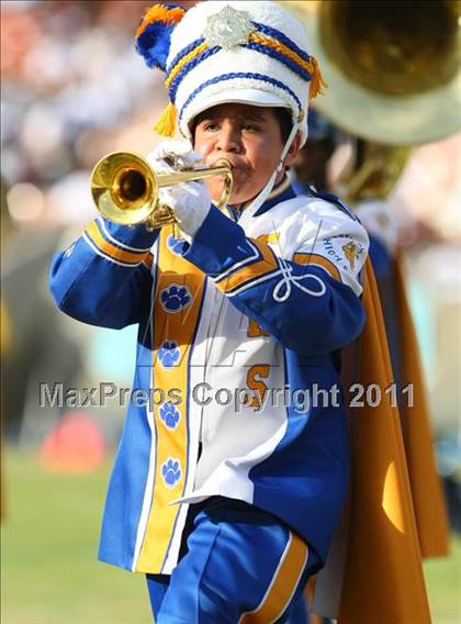 Thumbnail 1 in Crenshaw vs. Carson (CIF LA Section City D1 Final) photogallery.