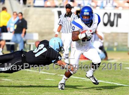 Thumbnail 2 in Crenshaw vs. Carson (CIF LA Section City D1 Final) photogallery.