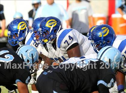 Thumbnail 2 in Crenshaw vs. Carson (CIF LA Section City D1 Final) photogallery.