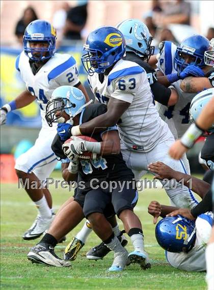 Thumbnail 1 in Crenshaw vs. Carson (CIF LA Section City D1 Final) photogallery.