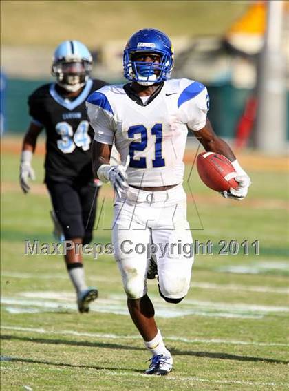 Thumbnail 1 in Crenshaw vs. Carson (CIF LA Section City D1 Final) photogallery.