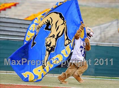 Thumbnail 1 in Crenshaw vs. Carson (CIF LA Section City D1 Final) photogallery.