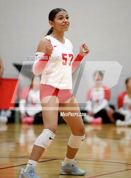 Thumbnail 1 in South Mountain vs Marcos de Niza (Florence Invitational) photogallery.