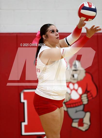 Thumbnail 1 in South Mountain vs Marcos de Niza (Florence Invitational) photogallery.