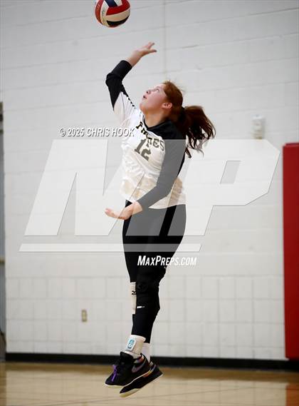 Thumbnail 1 in South Mountain vs Marcos de Niza (Florence Invitational) photogallery.