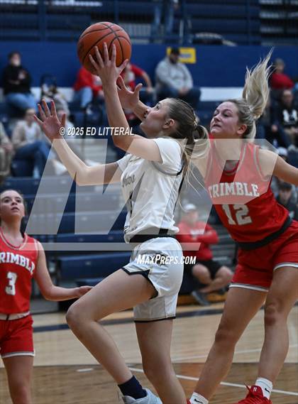 Thumbnail 1 in Notre Dame vs. Trimble photogallery.