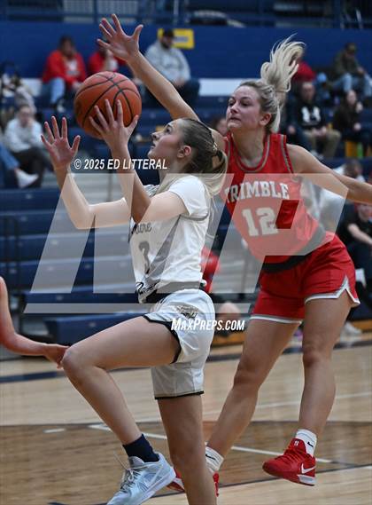 Thumbnail 3 in Notre Dame vs. Trimble photogallery.