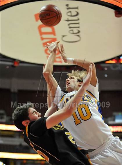 Thumbnail 1 in Canyon vs Santa Margarita (CIF SS D3-AA Final)  photogallery.