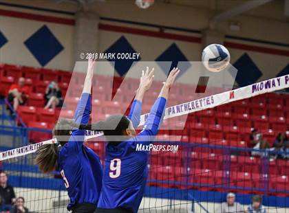Thumbnail 1 in Harker Heights @ Midway photogallery.