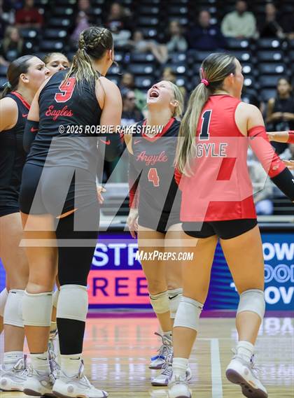 Thumbnail 1 in Cedar Park vs. Argyle (UIL 5A D2 Volleyball Final) photogallery.