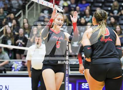 Thumbnail 3 in Cedar Park vs. Argyle (UIL 5A D2 Volleyball Final) photogallery.